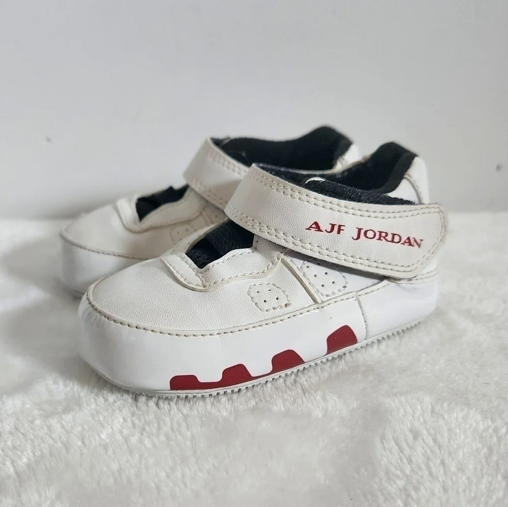 Nike AJF Jordan Basketball 23 White Red Velcro Infant Sneakers Shoes Size 3C